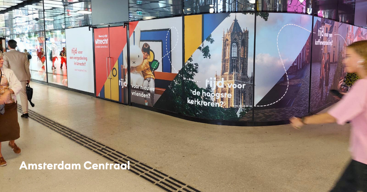 Pop up Neem je tijd campagne Amsterdam Centraal